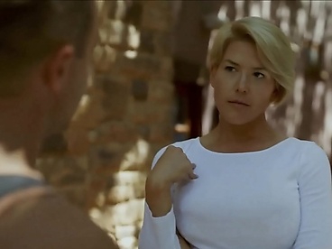 A young man’s relationship deepens with his stunning stepmom.