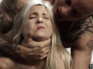 Desperate teen gets her pussy full of sticky semen in a hot creampie.