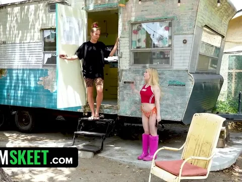Concept: Trashy Step Family - This one is really hot!