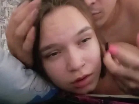 A cunning stepfather fucked his stepdaughter while she chatted on the