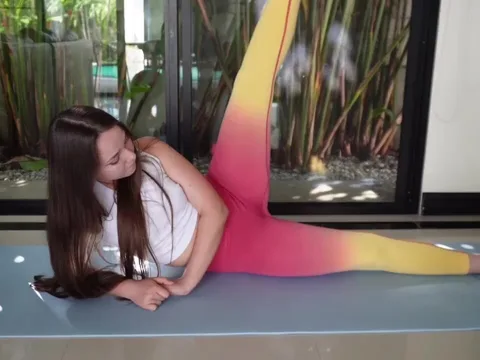 Stepdad likes to watch his stepdaughter do yoga