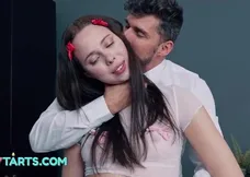 The stepfather fucks her tight ass when the girl doesn’t know what to do