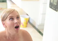 Blonde mom Alice Chambers wants to share her shower time with you